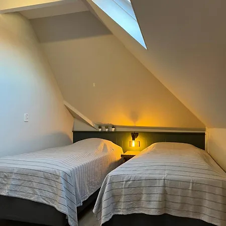 It Buthus Apartment Baaiduinen Exterior photo